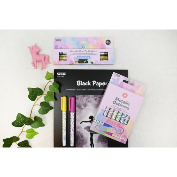 Svart papper A4 160 g 30 blad FSC�