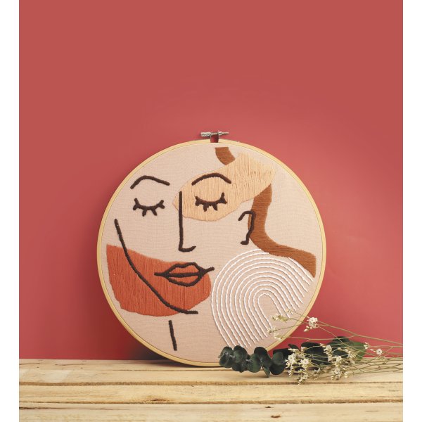 Broderikit med linjekonstmotiv Broderikit med linjekonstmotiv