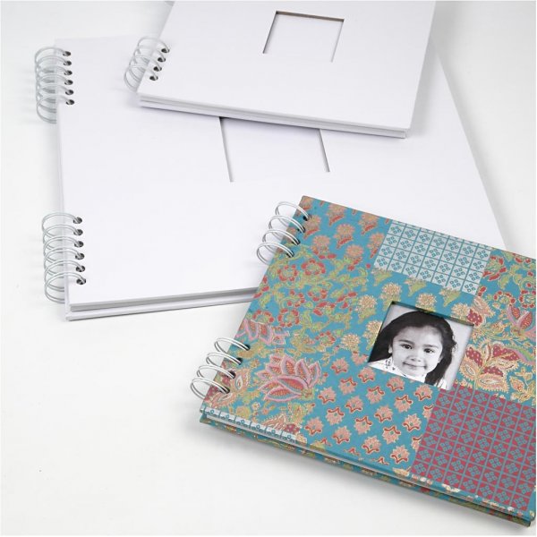 Scrapbok med spiral - vit - 20 x 20 cm Scrapbok med spiral - vit - 20 x 20 cm