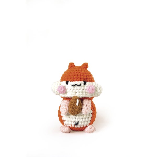 Mini amigurumi-kit för hamster 10 cm Mini amigurumi-kit för hamster 10 cm