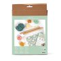 Broderikit med tropiska blommor p� canvas