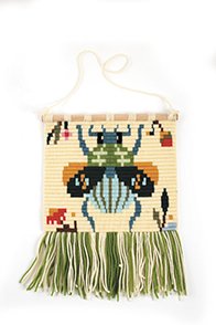 Broderikit med skalbagge i canvas