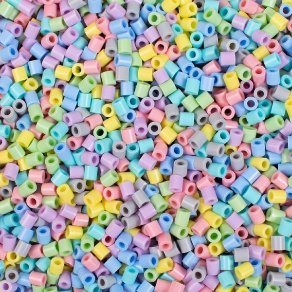 Rörpärlor pastell i hink - 5000 st Rörpärlor pastell i hink - 5000 st
