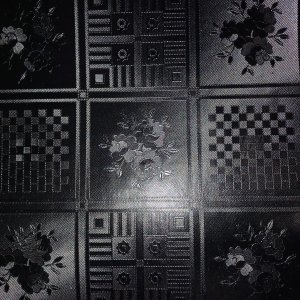 Vaxduk PVC svart rutig blommor 140 cm