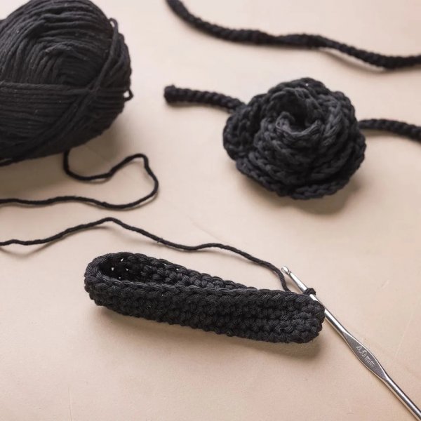 Mini DIY Kit Virkning, Väska med ros Mini DIY Kit Virkning, Väska med ros