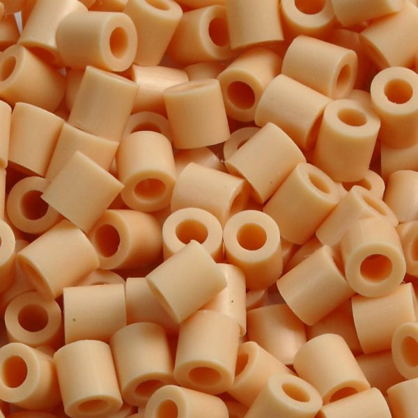 Rörpärlor NABBI medium 5x5 mm Ivory 1100 st Rörpärlor NABBI medium 5x5 mm Ivory 1100 st