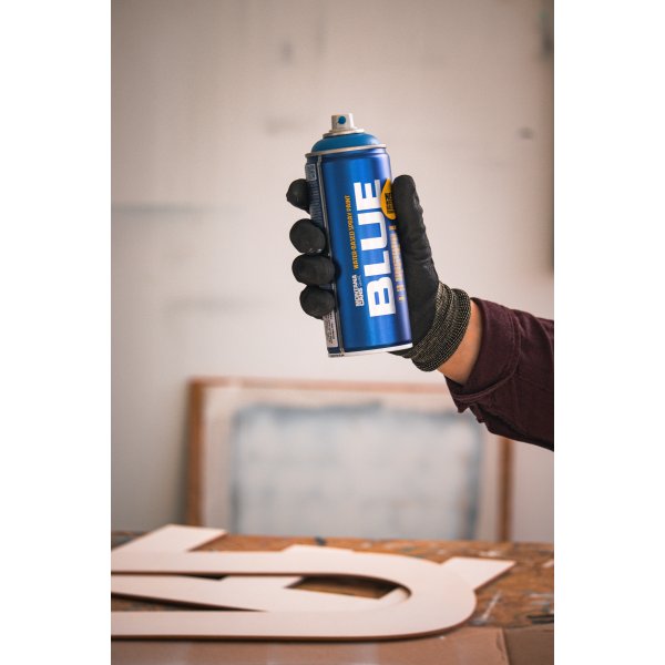 Montana BLUE sprayfärg 400 ml vattenbaserad Montana BLUE sprayfärg 400 ml vattenbaserad