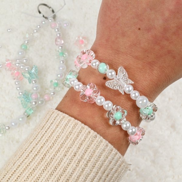 P�rlset armband och nyckelring gr�n rosa - g�r egna