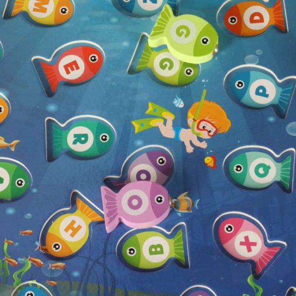 Montessori fiskespel i tr� med magnet 26 delar