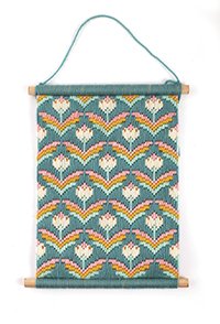 Broderikit med tropiska blommor p� canvas