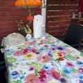 Kundbild Vaxduk Vattenf�rg blommor: J�ttefin duk man blir s� glad n�r...