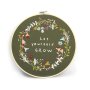 Broderikit med v�xtmotiv
